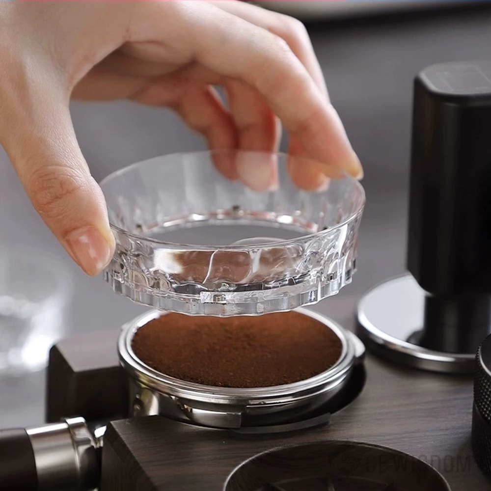 OKAERICOFFEE Magnetic Dosing Ring 58mm bahan Plastik Transparan Funnel Coffee Powder Distributor Por