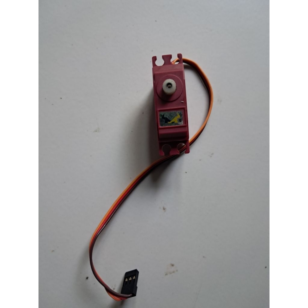 Servo Copotan mn128