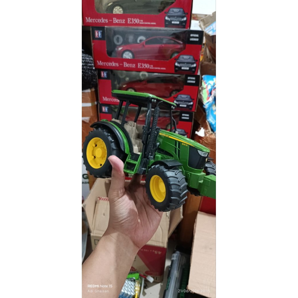 Bruder Tractor skala 1/16 preloved