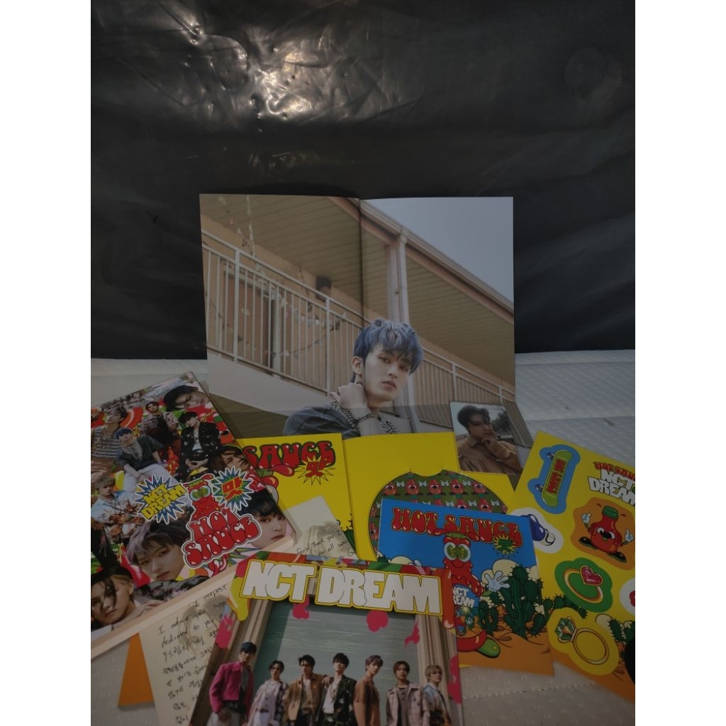 PRELOVED ALBUM NCT DREAM HOT SAUCE CHILLING