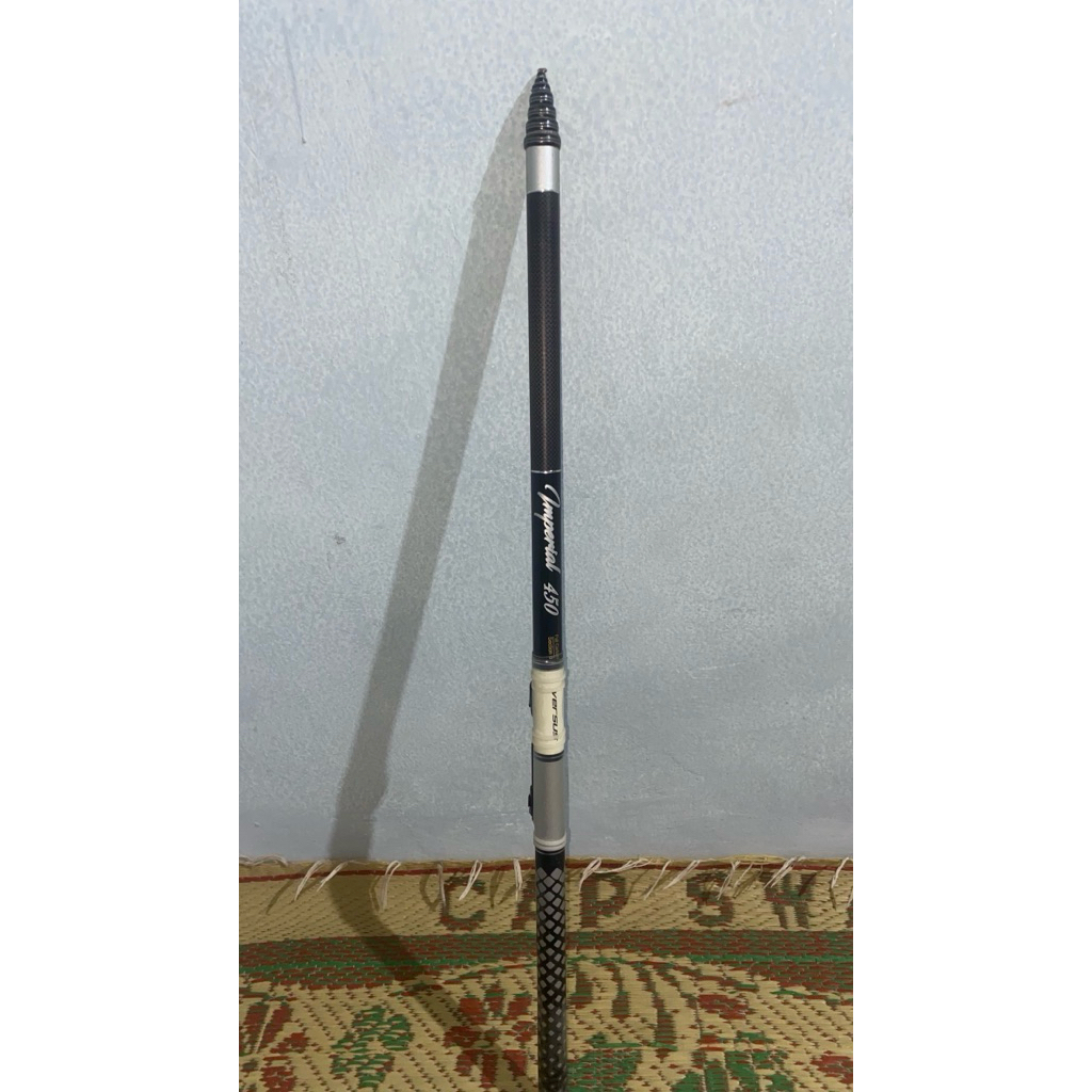 Tegek kolong versus imperial
