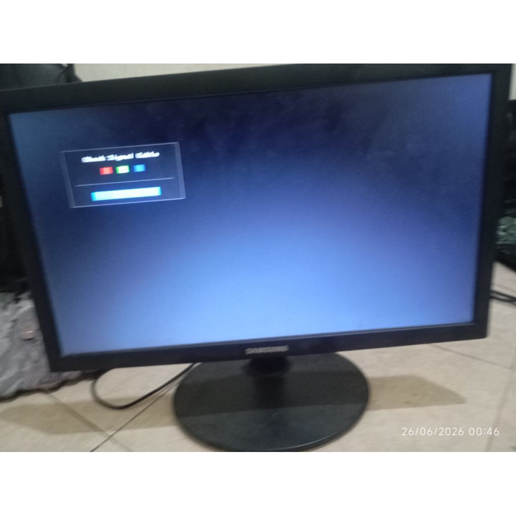 MONITOR LED MERK SAMSUNG 19™ bekas normal + ADAPTOR