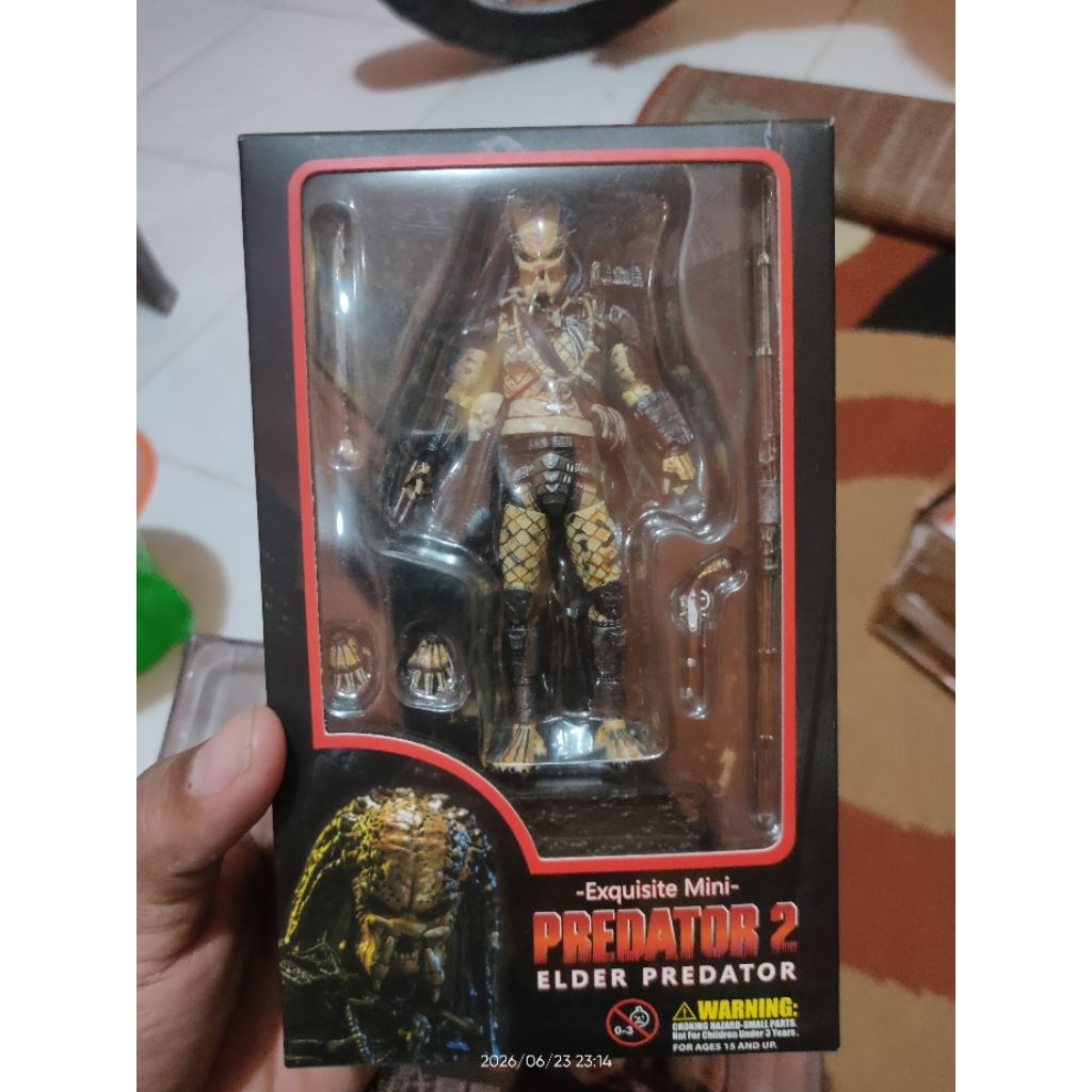 Hiya Toys Exquisite Mini  Elder Predator action figure from the Predator 2 movie.