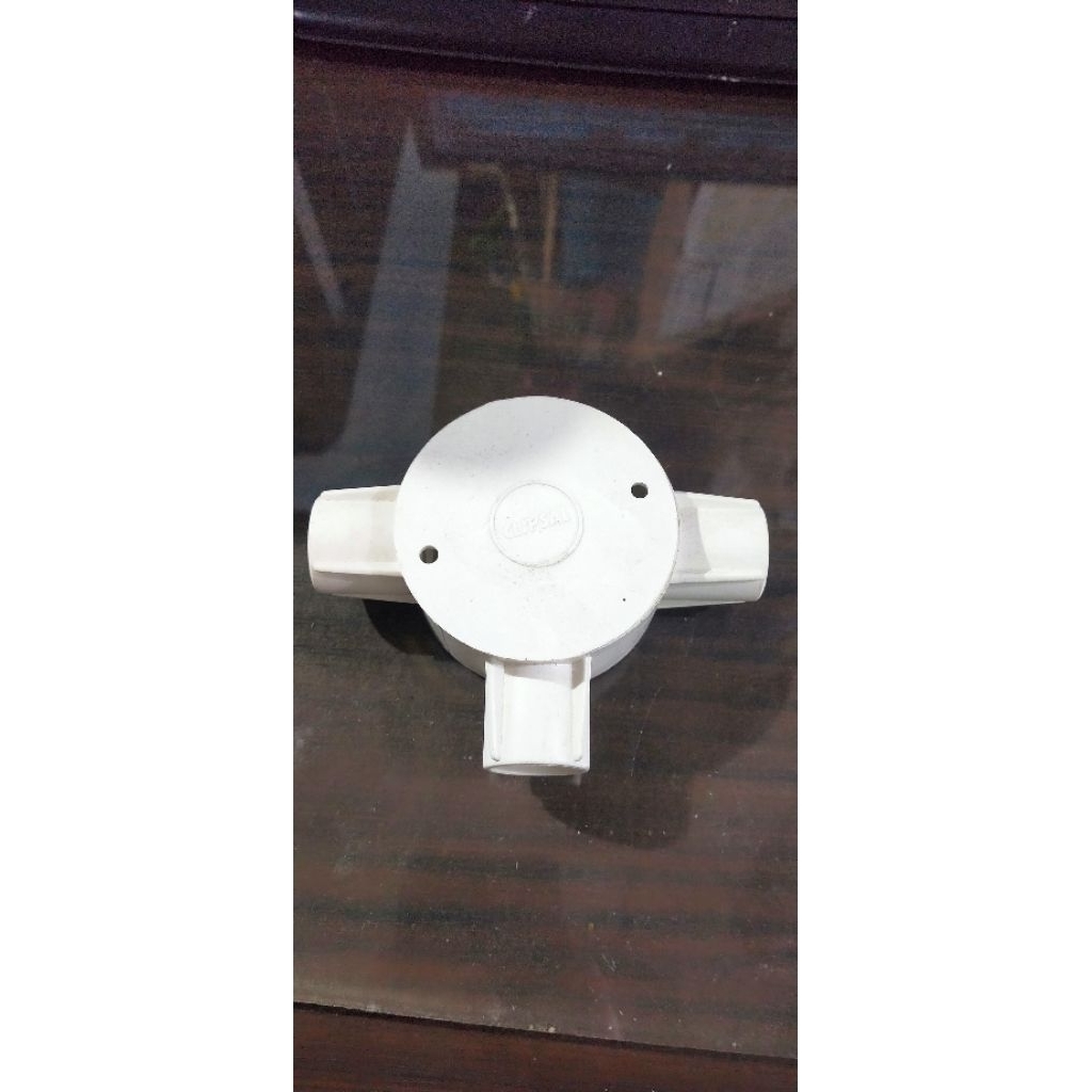 T dus Clipsal Cabang 3