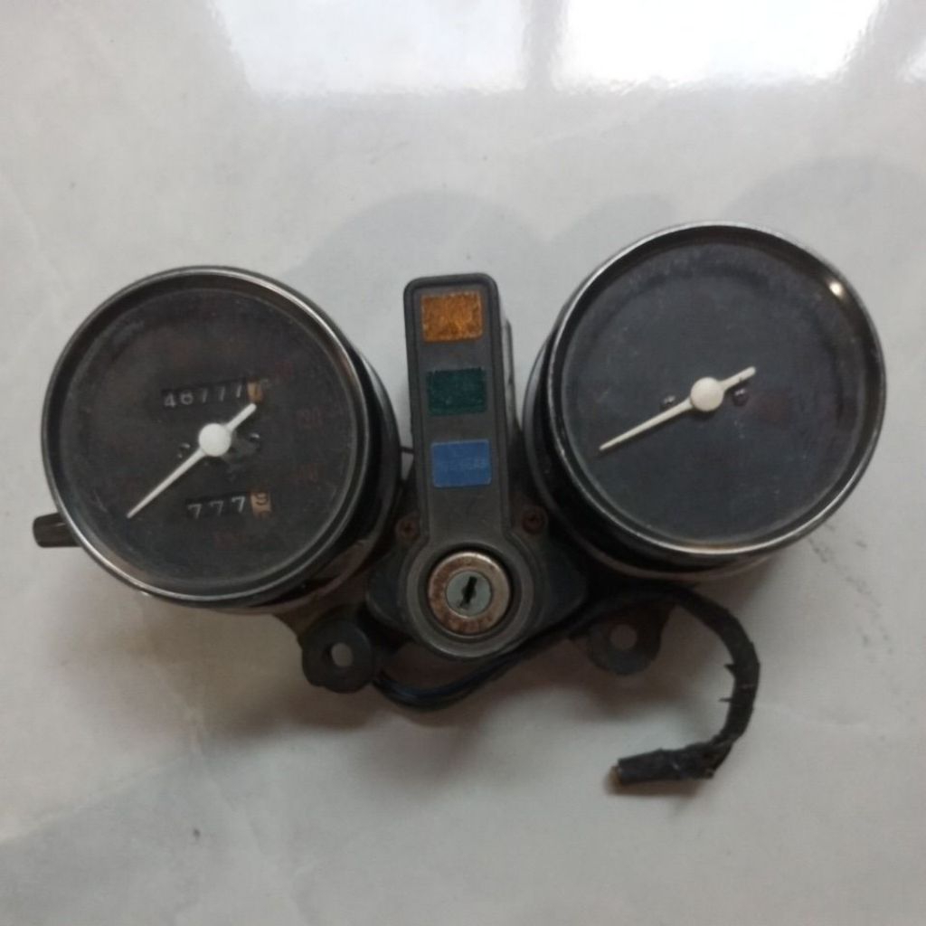 spidometer gl 100 bulat