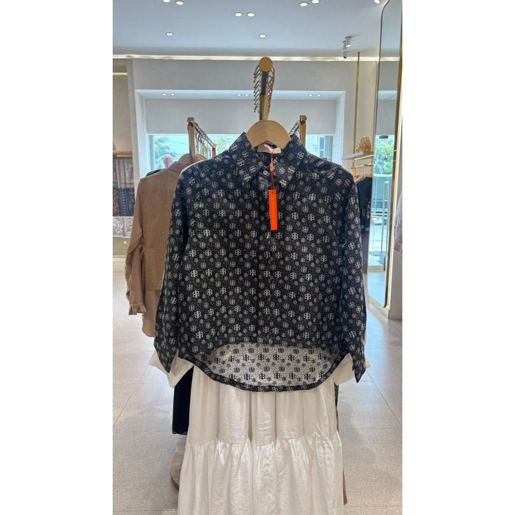Monogram crop top nada puspita