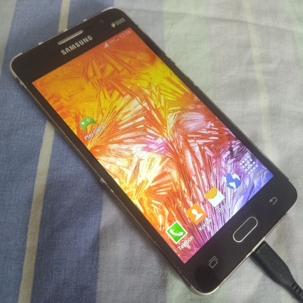 Hp jadul Samsung galaxy grand prime G530h 3G Normal lcd mulus sesuai foto