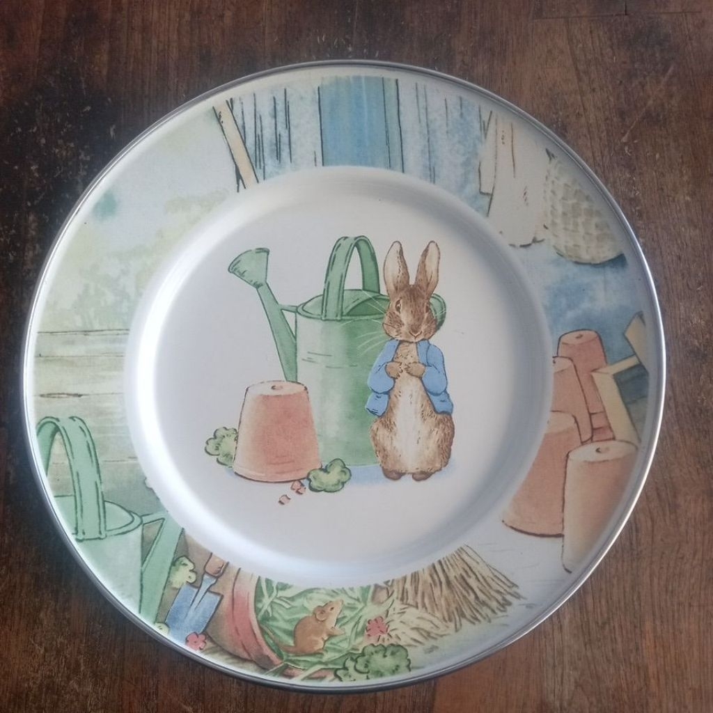 Piring Makan Gambar Peter Rabbit