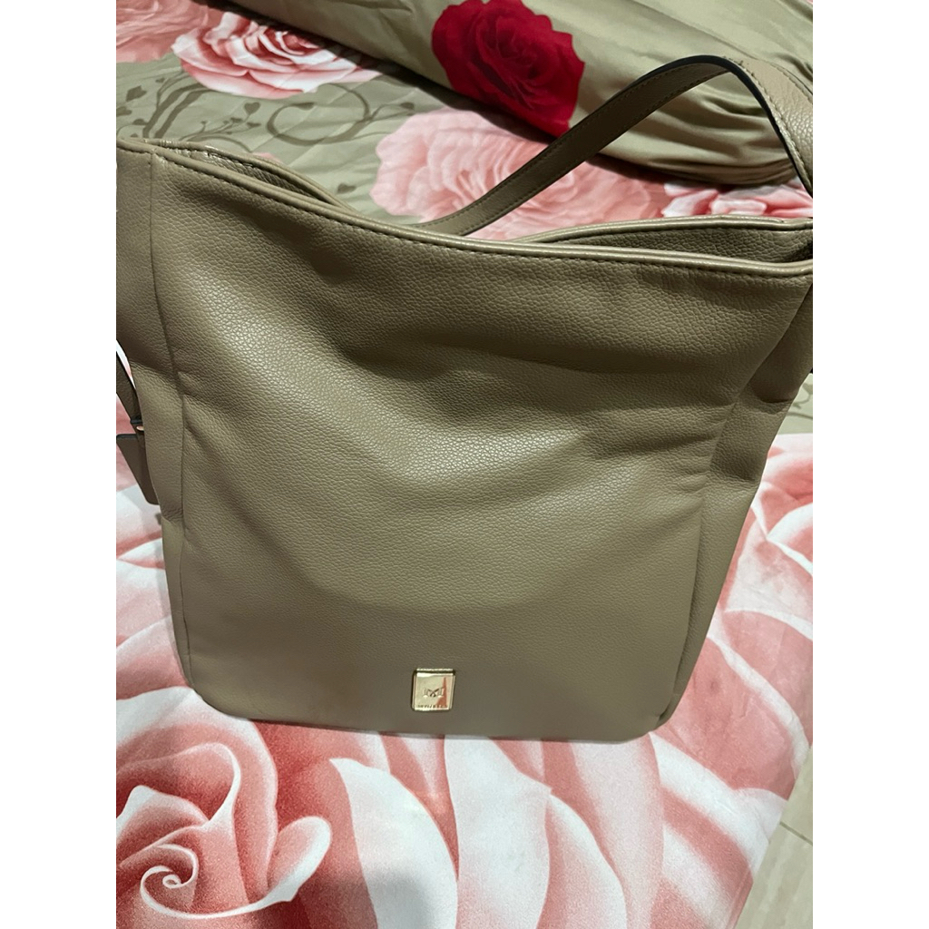 prelove tas mossdom totebag wanita