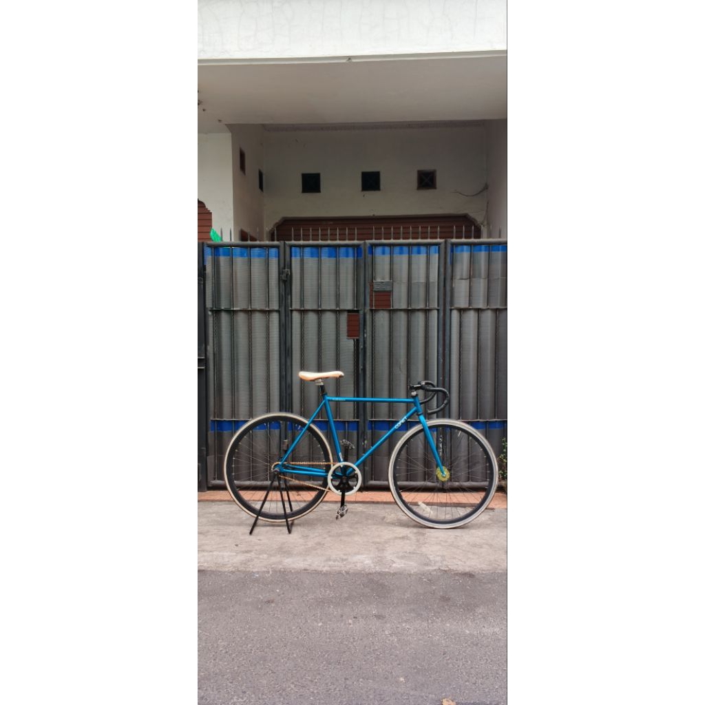 Sepeda fixie Comet
