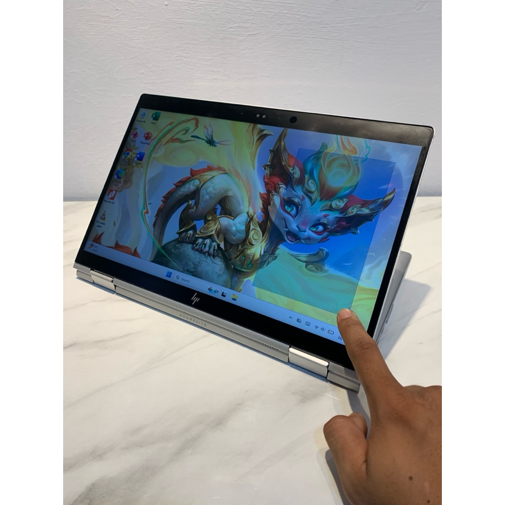 Laptop 2in1 Hp Elitebook x360 Intel Core i5-8250U 8/256GB Layar Lipat Touchscreen Normal No Minus