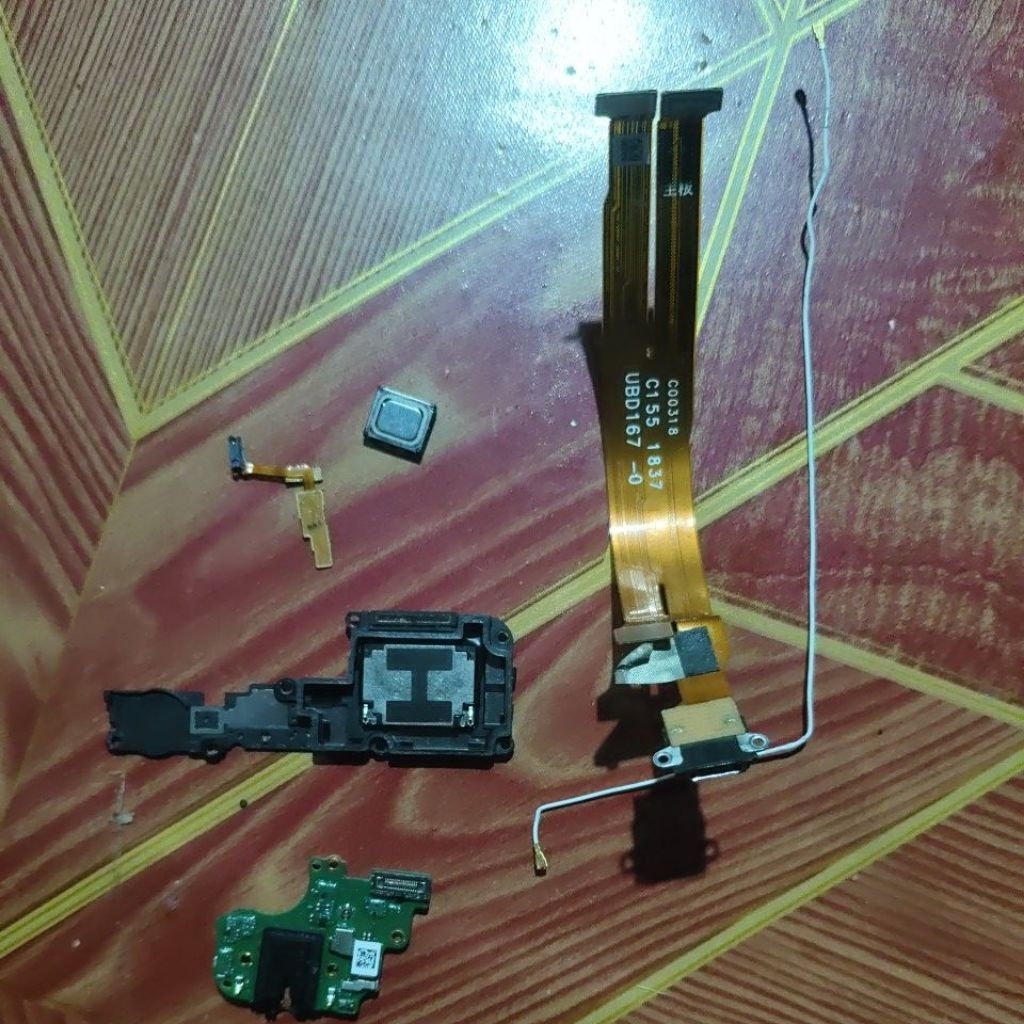 soket cas oppo f9 / buzzer opoo f9 / papan cas oppo f9./sparepat oppo f9
