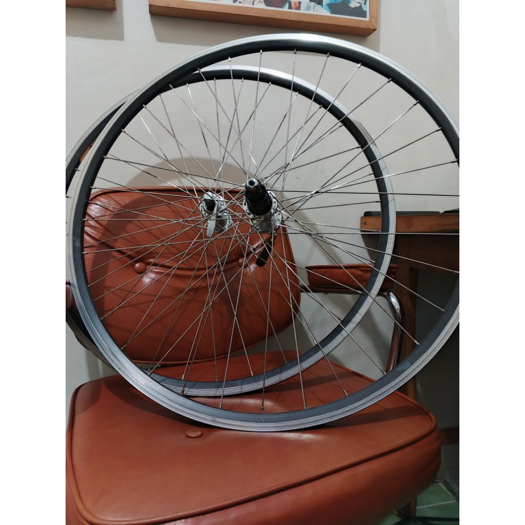 wheelset 700c Araya ar-713 Shimano deore xt suntour