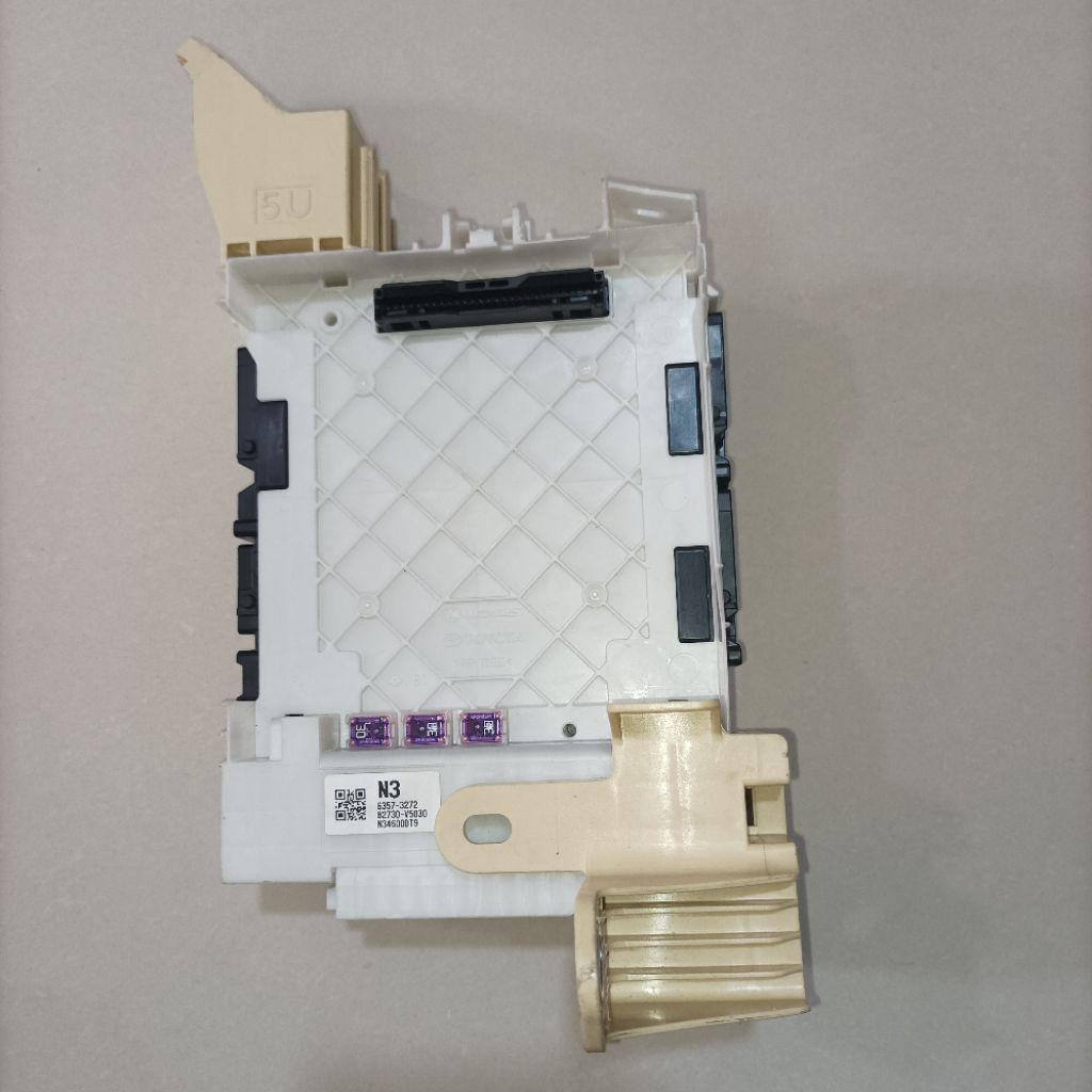 BOX SEKRING DASBOARD INNOVA ZENIX COMPUTER MULTIPLEX NETWORK BLOCK ASSY JUNCTION TOYOTA INNOVA ZENIX
