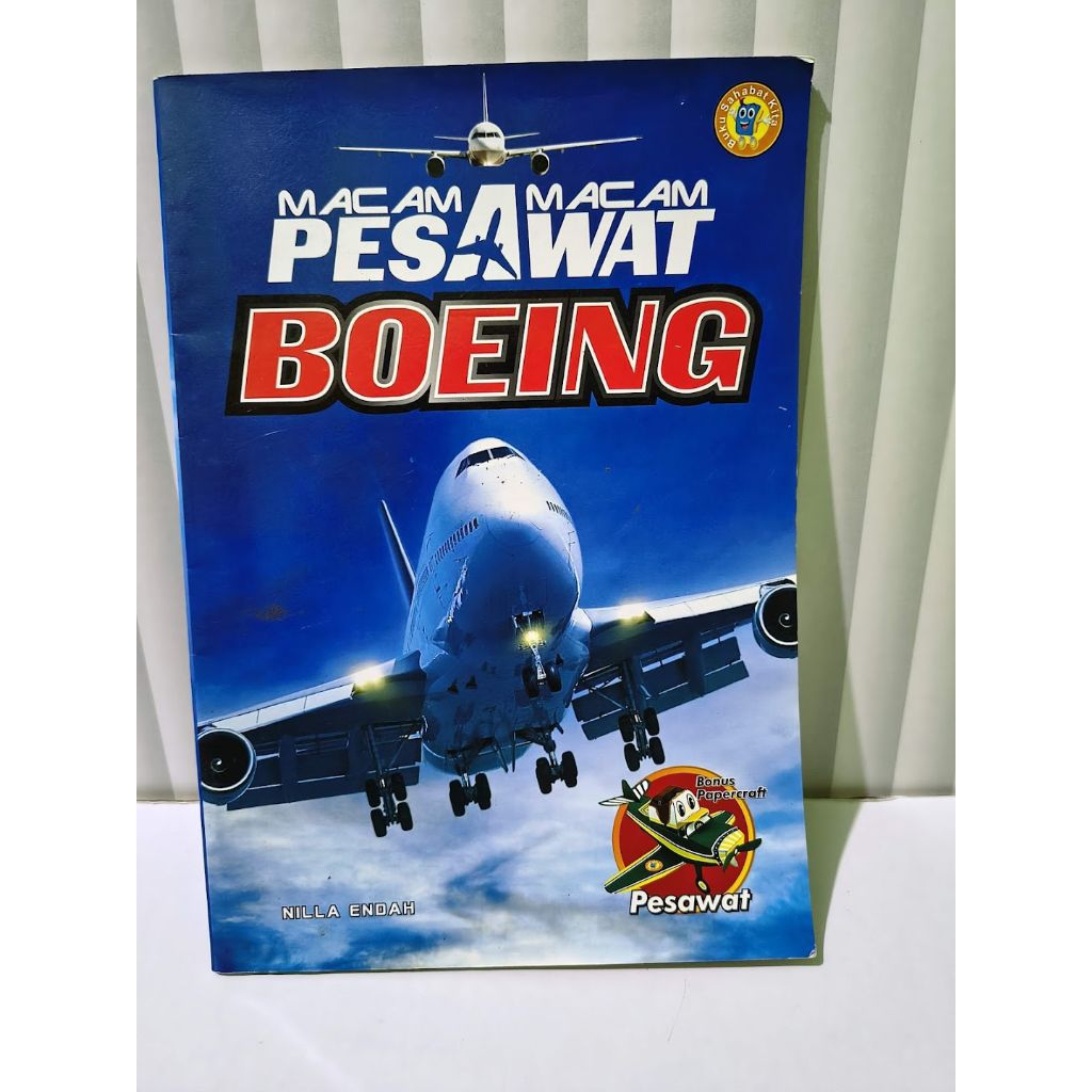 Buku tentang Pesawat gratis papercraft