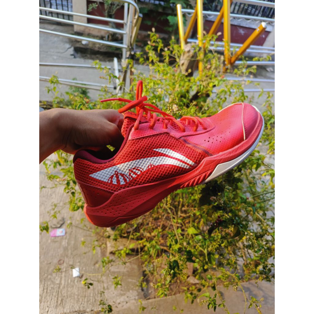 SEPATU LINING ORIGINAL