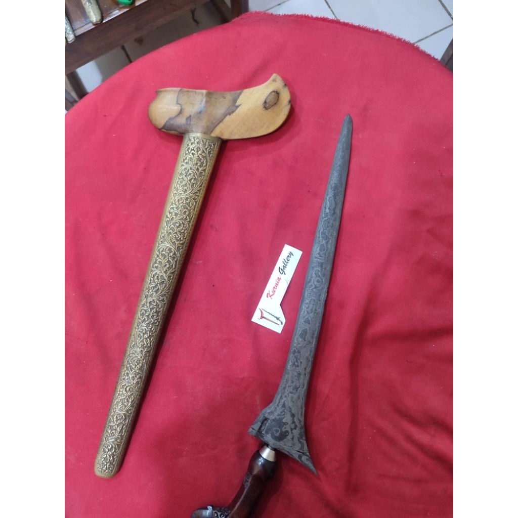 Keris Tilam Upih Sepuh Pamor Jung Isi Dunyo tangguh Tuban
