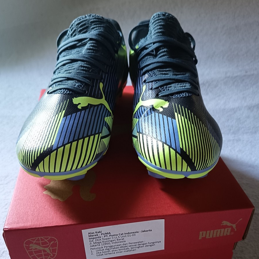 PUMA Future 7 Play FG/AG Jr Gray Skies-Elektro Purple Size 35.5 Sepatu Bola Anak/Kids Original 100%