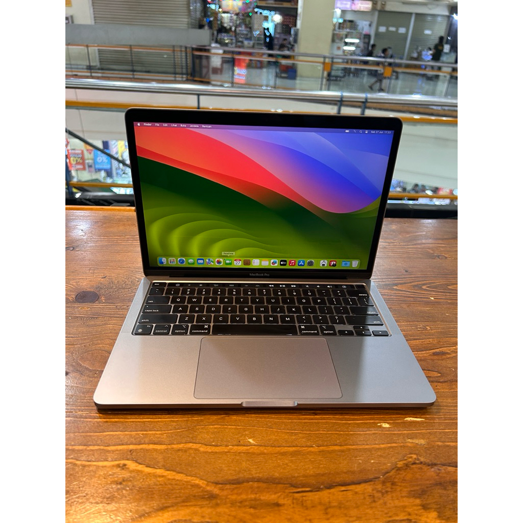 Macbook Pro 13inch 2020 M1 Ram 8 SSD 256