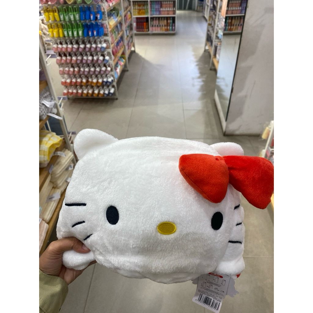 Miniso Bantal Selimut (BalMut) - Hello Kitty Series