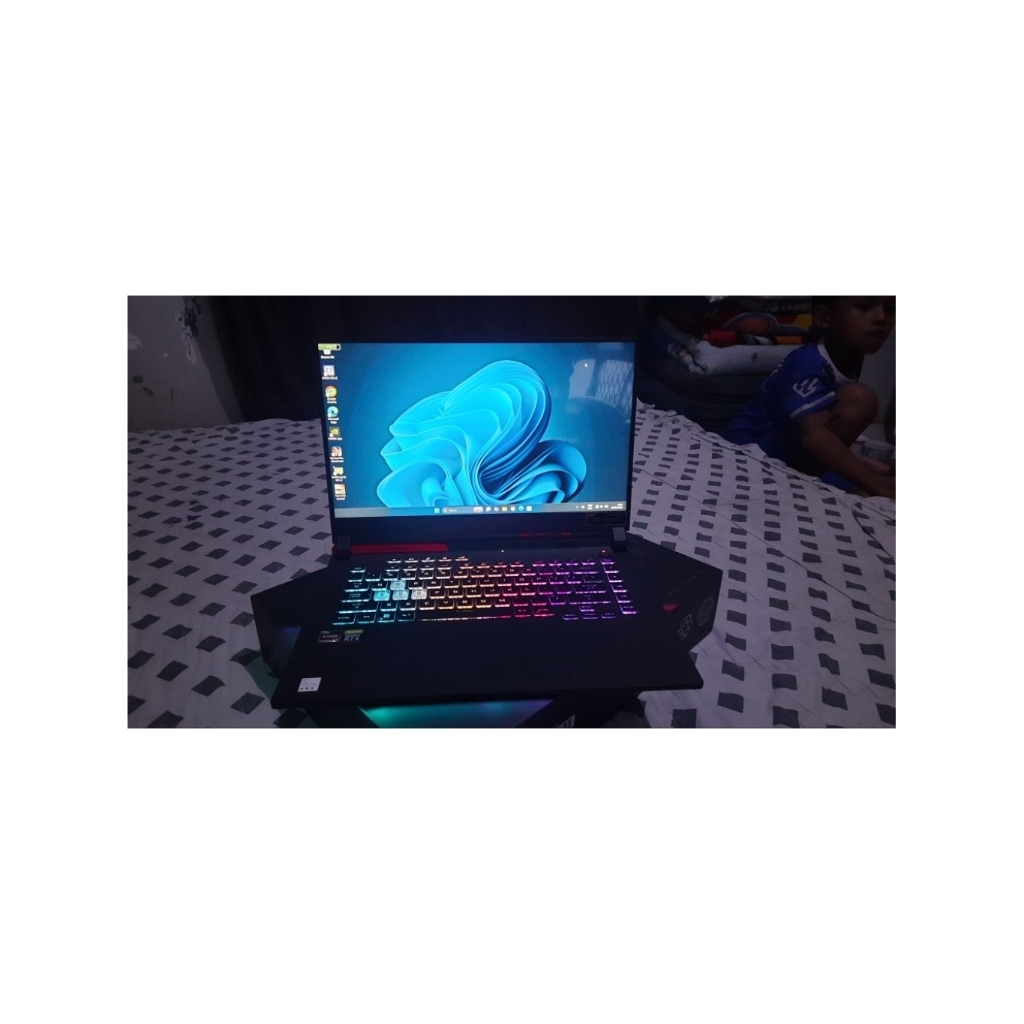 Asus Rog Strix G513QC, Ryzen 7 5800H ,ram 16Gb ,SSD 512,Rtx 3050