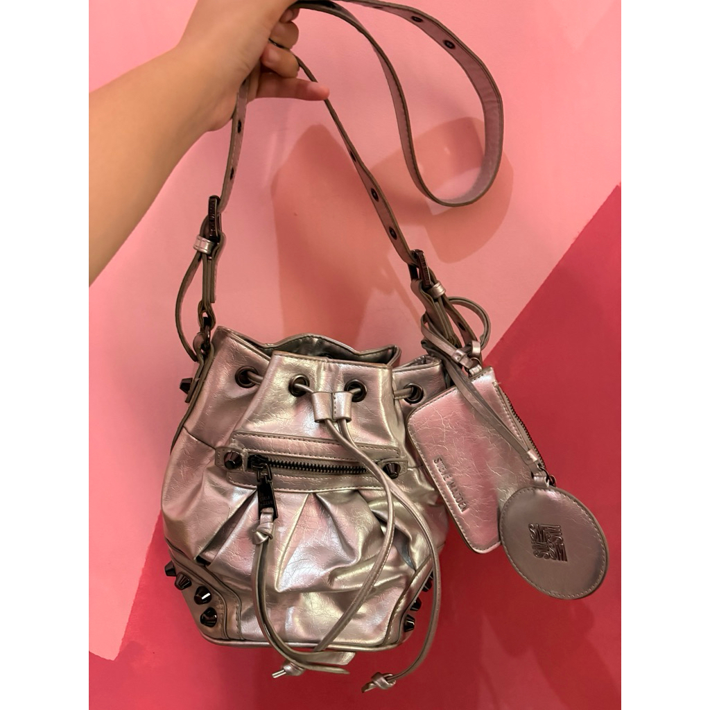 Steve Madden Bvally Silver limited