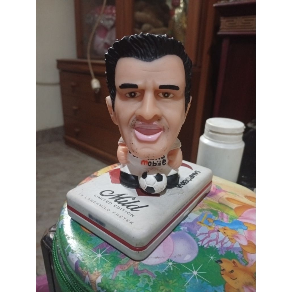 Figure Mainan Pajangan Patung Miniatur Pemain Bola Real Madrid Football Action Figure Luis Figo