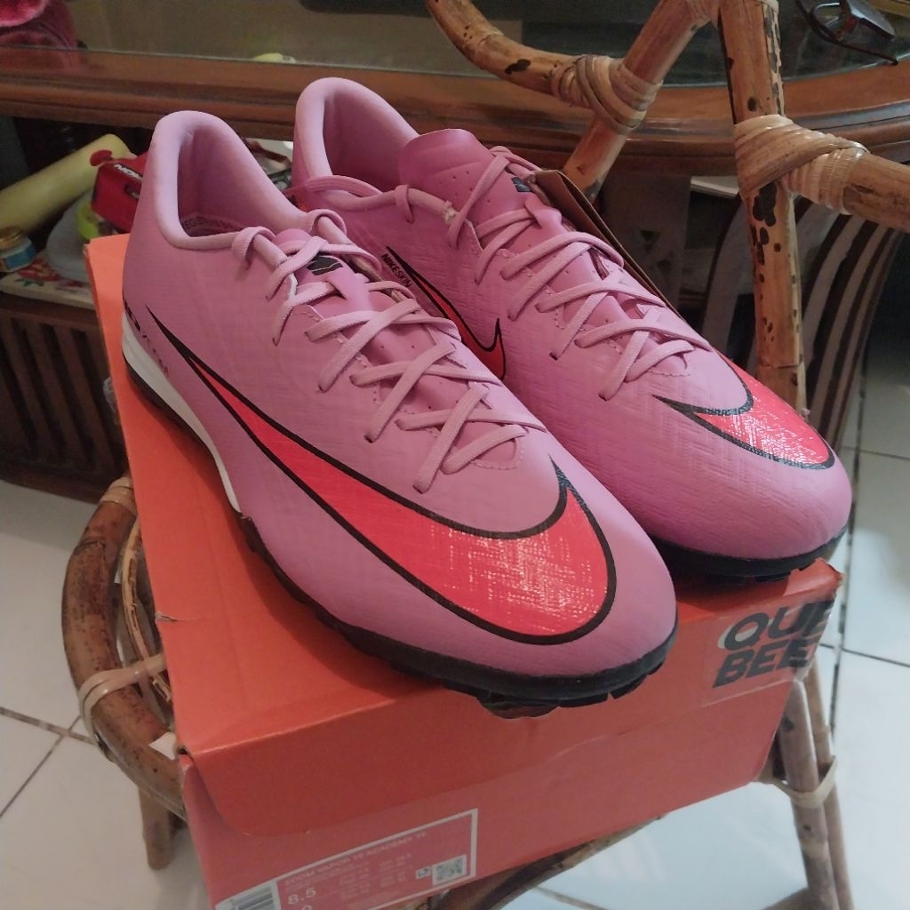 Sepatu Nike Turf Sepatu Nike TF Mercurial Vapor 16 Academy Turf – Magic Flamingo Black