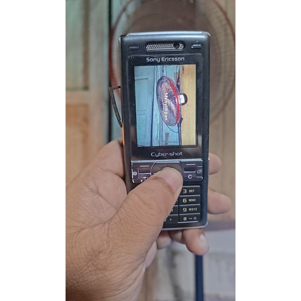 Sony Ericsson k800i siap pakai