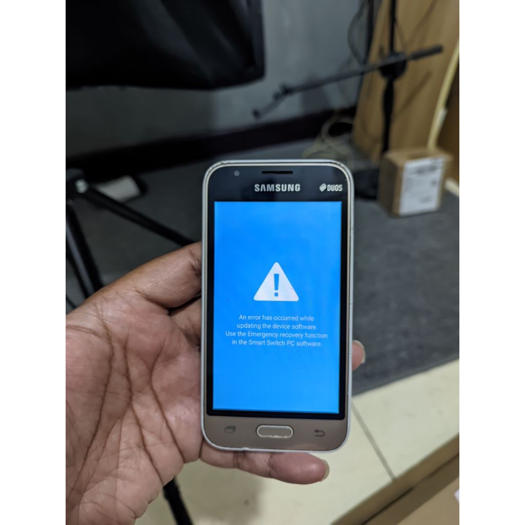 Samsung j1 mini 1/8gb minus