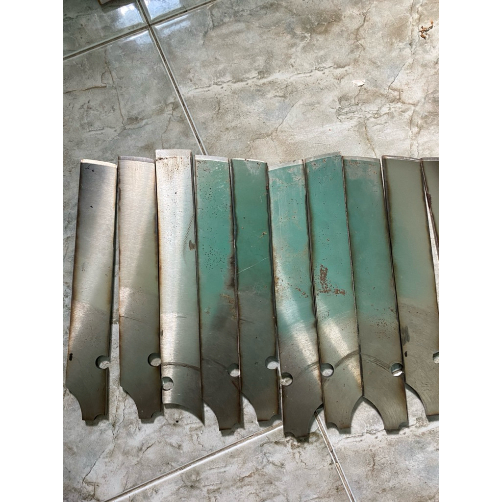 bahan bilah potongan baja D2