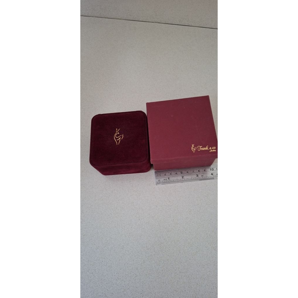 Box perhiasan Bludru 9x9 preloved Frank&co 10 ad bantalan kotak merah luar 10x10 cmga terlalu mulus 