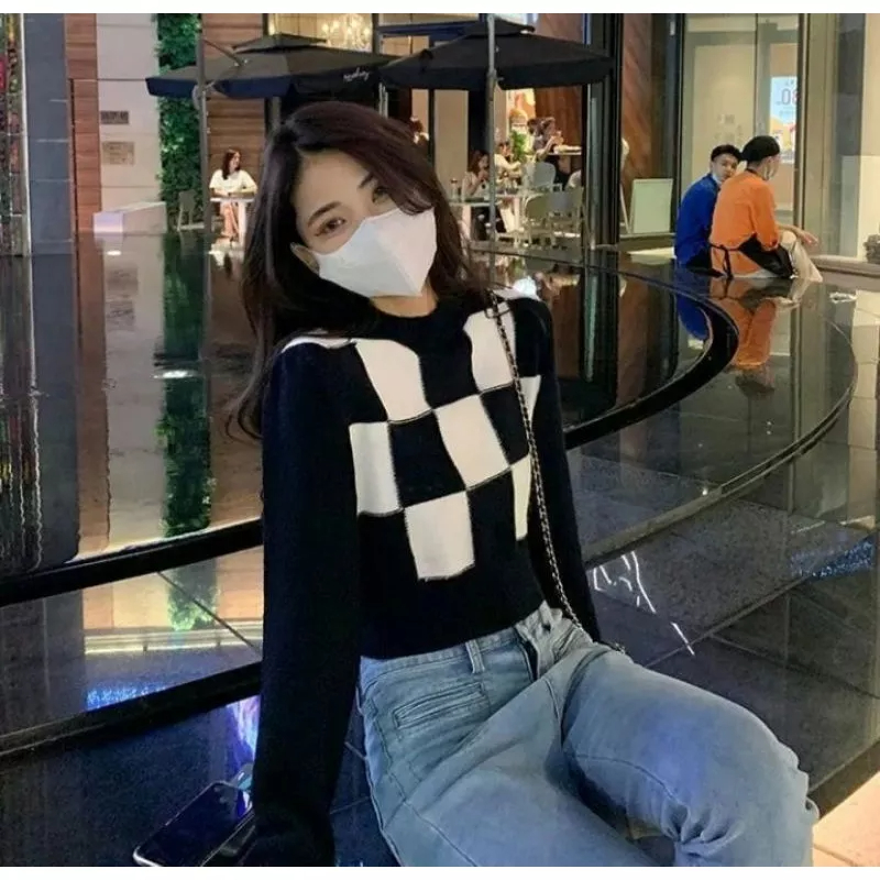 DC_NEW!!! Croptop Rajut Lengan panjang/Atasan wanita Korea sweater-YIKOO/Kotak-kotak sweater rajut murah model terbaru/medium Crop top Korean style