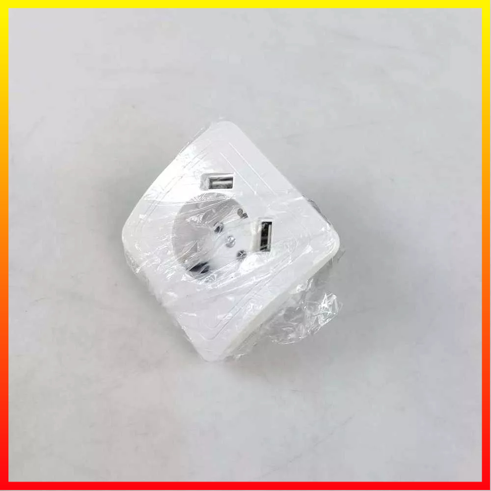 Stop Kontak Dinding USB Ganda 16 A 5V2A Soket Listrik Square Wall Socket Kuubi B001 - 7CHXC8WH