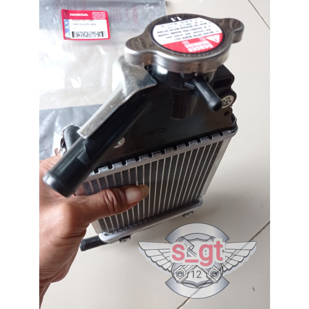 Radiator Radiator Honda Vario 125 pendingin mesin  KZROLD/NEW