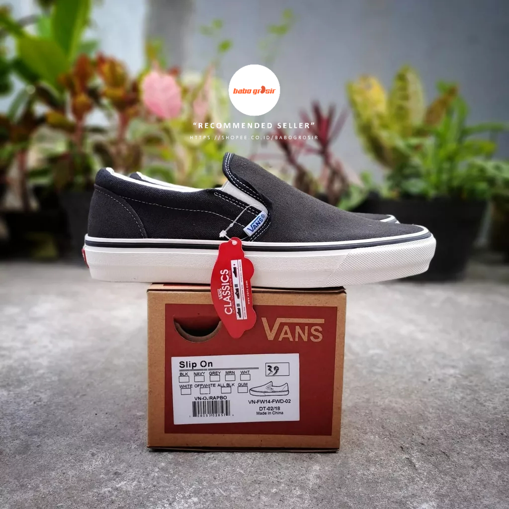 PROMO Sepatu Slip On Pria Wanita | Vans Slip On Suede Dark Grey Black Premium Import Quality Include Box, Upper Kanvas, Waffle DT Anti Slip, Tag Made in China, Harga Termurah