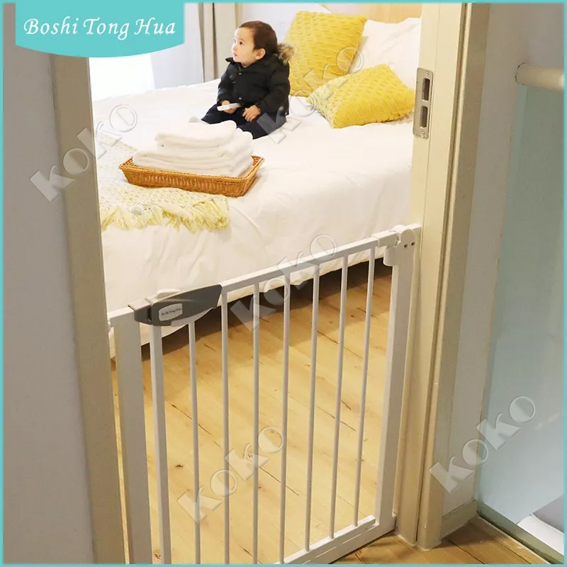 【Penjual Lokal】Tinggi 75cm Baby Safety Gate Pagar Pintu Bayi Penghalang Pintu Bayi Pagar Tangg Bayi Pagar Pengaman Bayi Pintu Tangga Pengaman Anak(Lebar yang dapat disesuaikan 75-84cm)