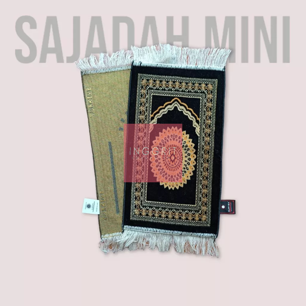 SAJADAH MINI ANAK KHUSUS HITAM MOTIF KISWAH UK 35×60 BULU HALUS