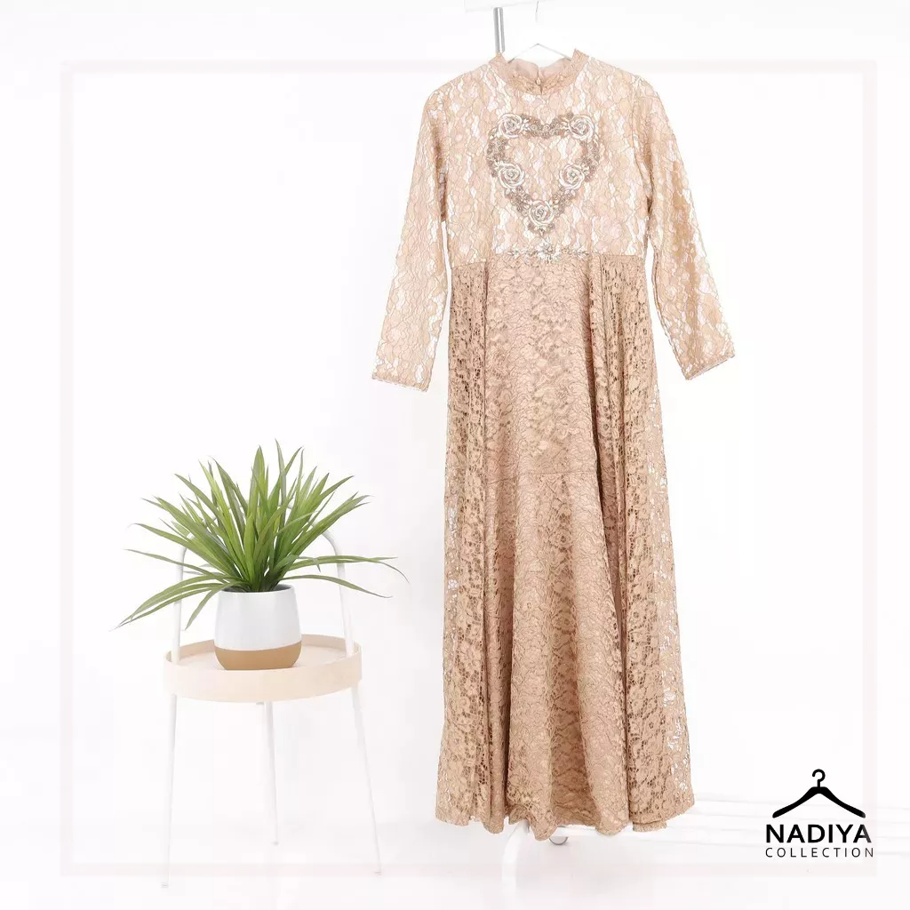 Hikmat Prive - Nada Azzahra Abaya Fashion - Dress Prive Ismi Hearty by Nadiya