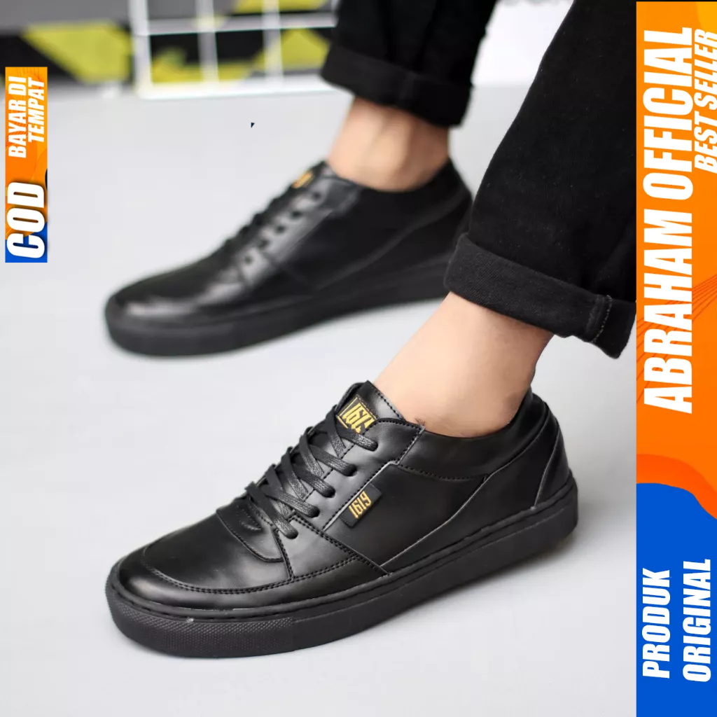 Sepatu Casual Sneakers Hitam Kulit Pu Formal Pria