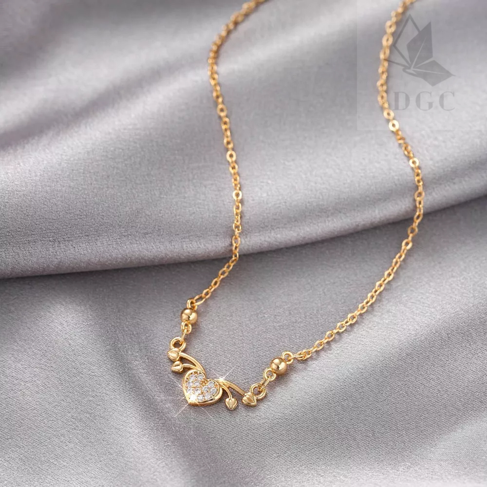 D.G.C✨Kalung Titanium Wanita Anti Karat Fashion Korean Style Kalung Emas Muda Liontin Anti Luntur Aksesoris Hijab Perhiasan Kalung Dewasa Murah D002