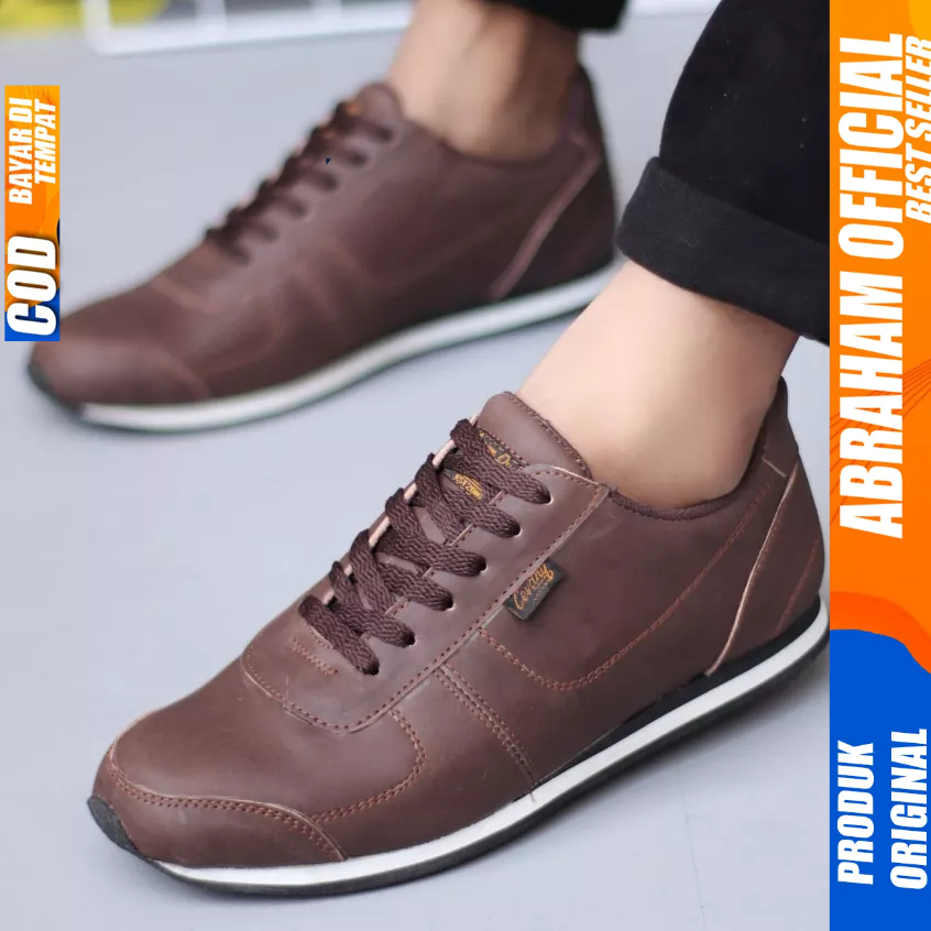 Sepatu Casual Sneakers Kulit Asli Hitam Pria