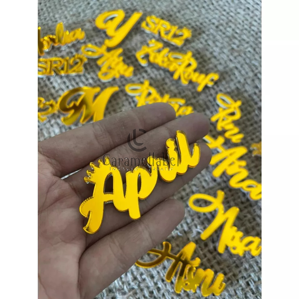 (Z) Bros + mahkota nama bros nama custom bros akrilik bros huruf bros huruf insial bros jilbab huruf