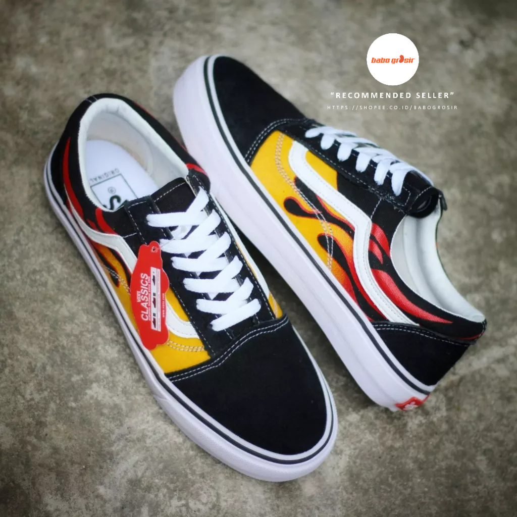 PROMO Sepatu Vans Oldskool Flame Red (Api Merah), Upper Kanvas, Kulit Suede, Sol Waffle DT Anti Slip, Premium Import Quality Tag Made in China dengan Harga Termurah disini di BaboGrosir