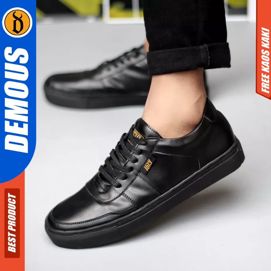 DEMOUS AUGUS - Sepatu Sneaker Casuar Tali Full Black Kulit Pu Pria