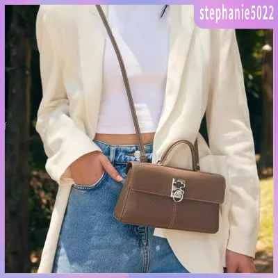 New 2023 new women's Messenger bag niche high-end sense cafune leather commuter bag shoulder hand ba