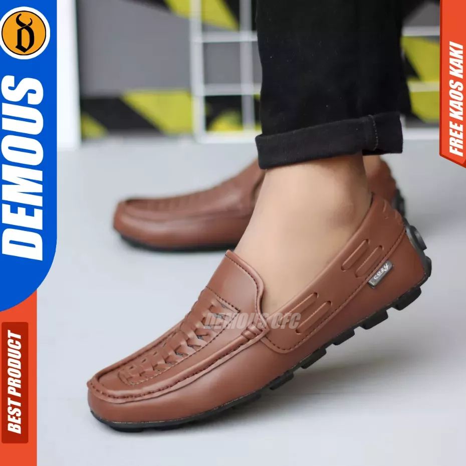 DEMOUS MORIZ - Sepatu Slip-on Formal Casual Hitam Kulit Pu Pria