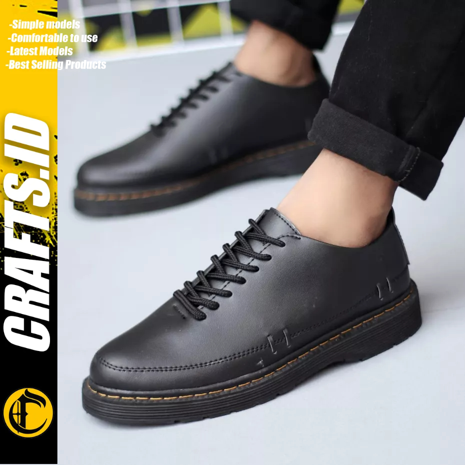 CRAFTS - Sepatu Docmart Formal Low Boots Hitam Pria