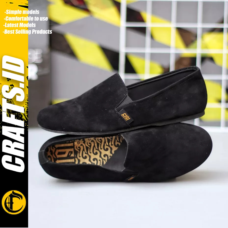 CRAFTS - Sepatu Slip-on Casual Full Hitam Pria