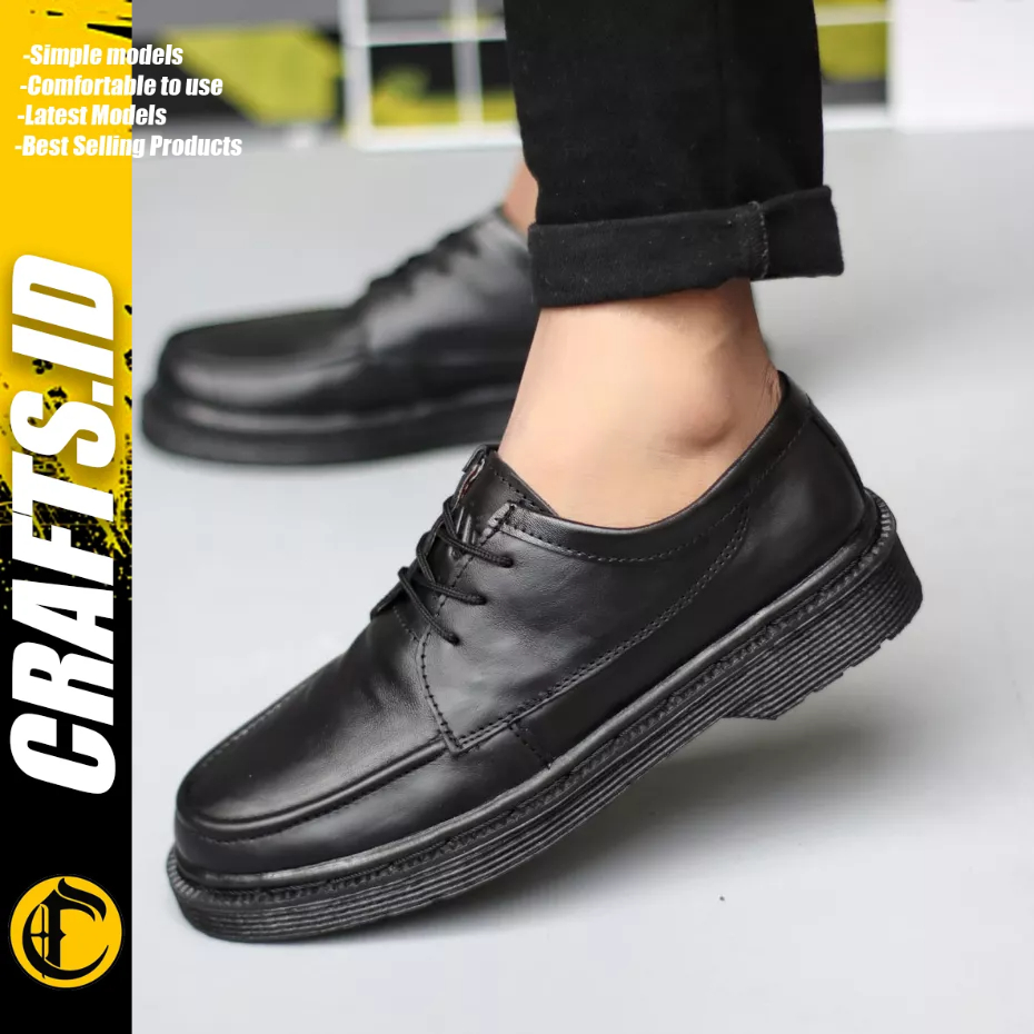 CRAFTS - Sepatu Formal Docmart Low Boots Hitam Kerja Kulit Asli Pria